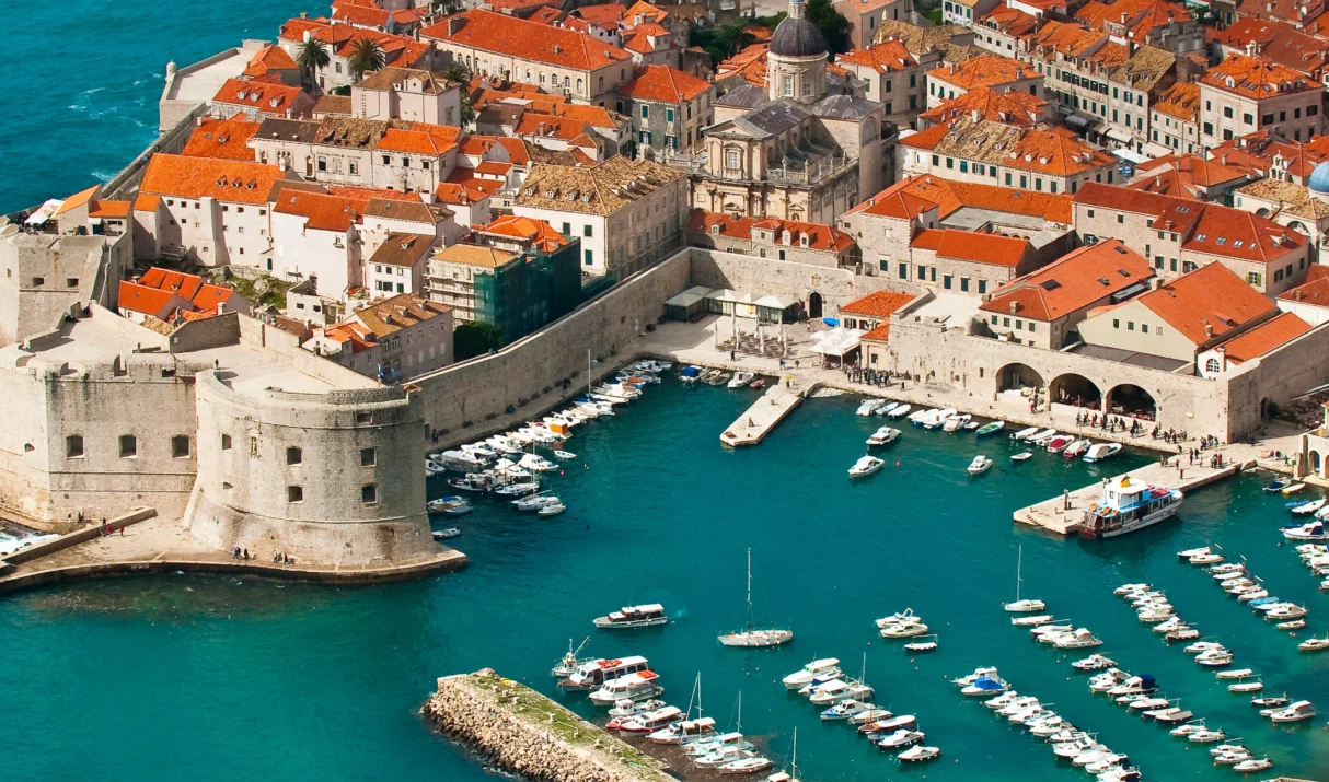 Weed in Dubrovnik (2026): Coastal Vibes, Rules, and Traveler Awareness