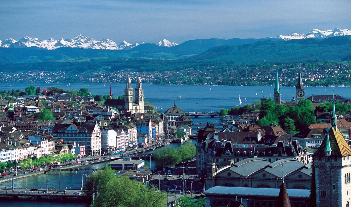 Weed in Zurich (2026): Legal Reality, Local Enforcement, and Visitor Awareness