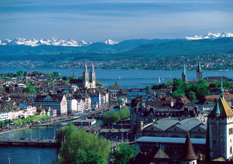 Weed in Zurich (2026): Legal Reality, Local Enforcement, and Visitor Awareness