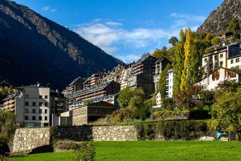 Weed in Escaldes (2026): Local Rules, Practical Awareness, and Visitor Insight