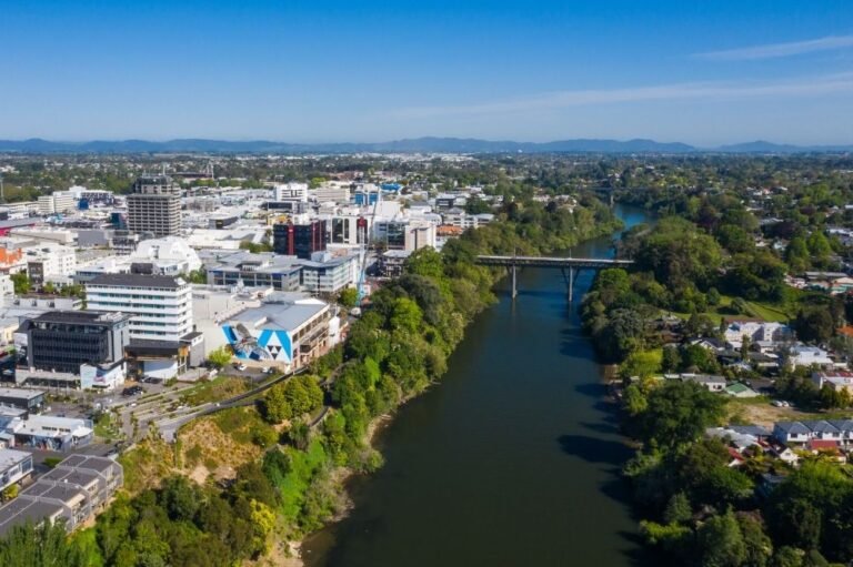 Weed in Hamilton (2026): Legal Position, Local Practice, and Visitor Guidance