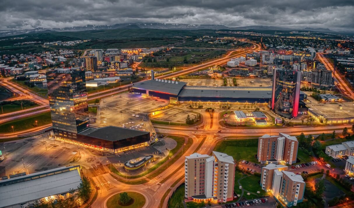 Weed in Kópavogur (2026): Legal Landscape, Local Norms, and Visitor Guidance