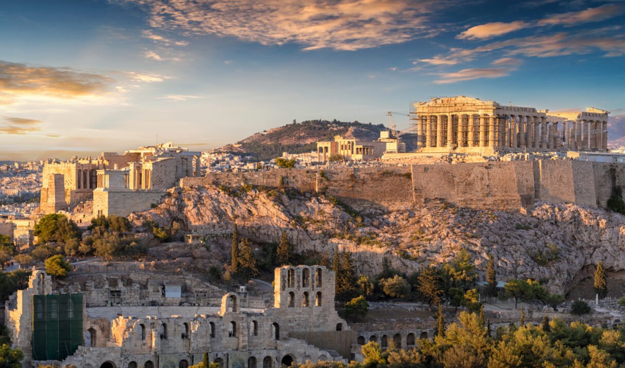 Weed in Athens (2026): Cannabis 420 Street Reality and Visitor Awareness